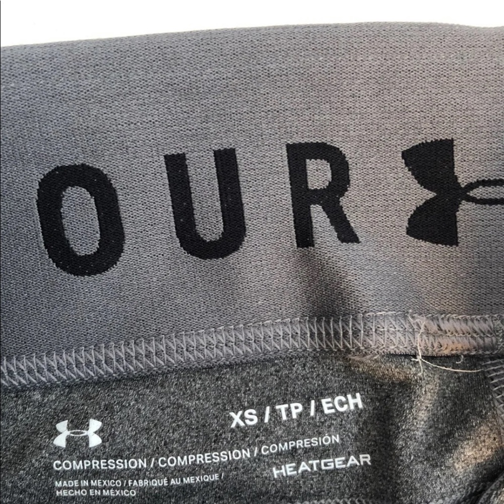 Under Armor Compression Tights - Picture 2 of 2